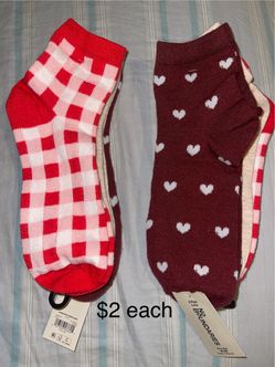 Women’s No Boundaries 3 pair anklet socks , shoe size 4-10
