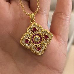 18k women's necklace