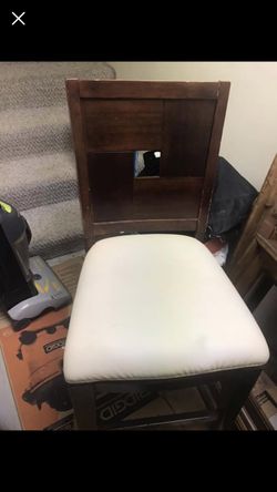 Set of 2 wood bar stools