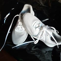 Everything MUST Go! White Reebok Sneakers