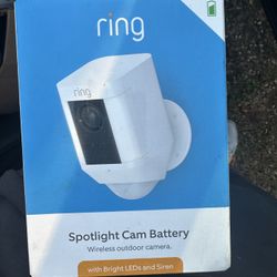 RING SPOTLIGHT CAMERA 