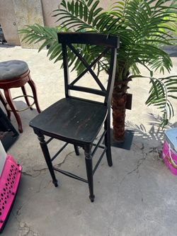 2 matching Chairs