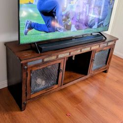TV stand / entertainment center
