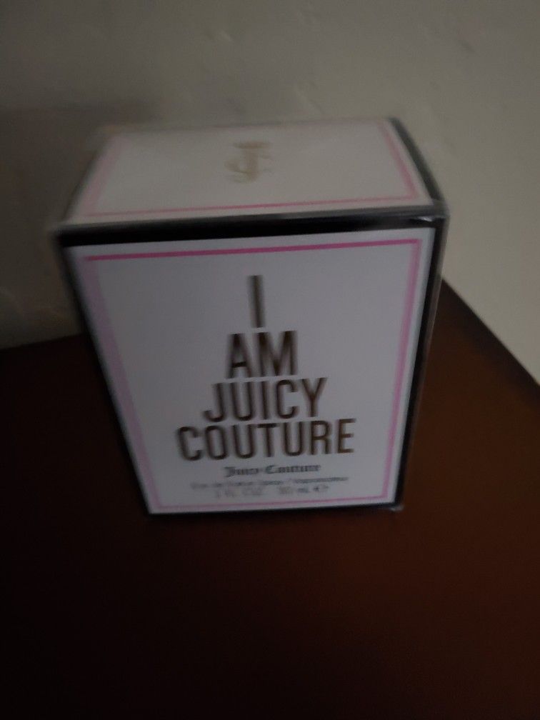 Juicy Cuture Women Perfume(   NEE BOX )