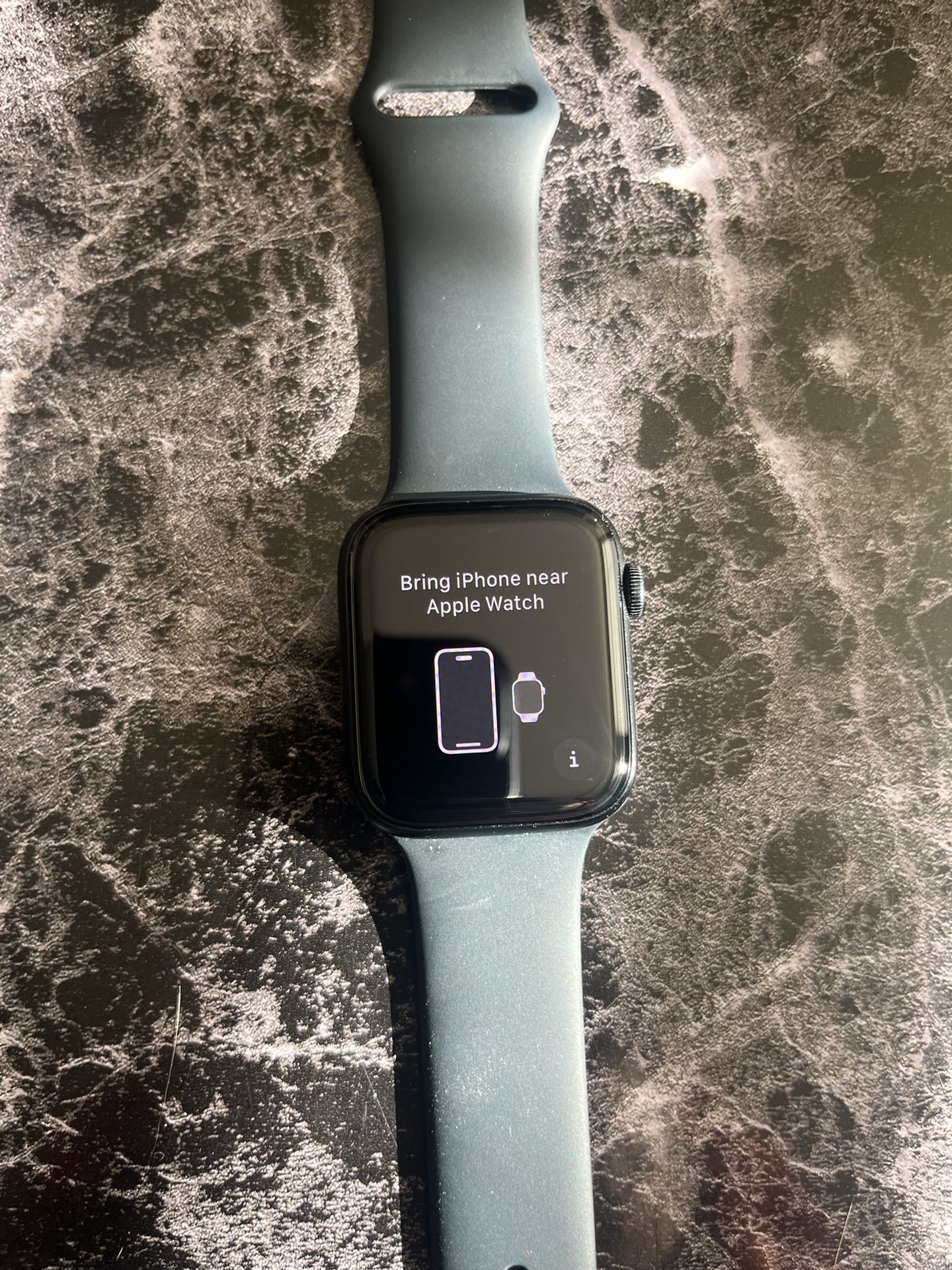 Apple Watch SE (2nd Gen) GPS, 44mm Midnight - M/L