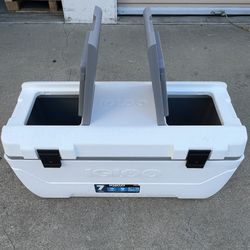 Igloo 165-quart Maxcold Chest Cooler 