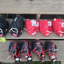 7 NEW BASEBALL/SOFTBALL GLOVES YOUTH SIZES 9, 10 & 11 ALL NEW