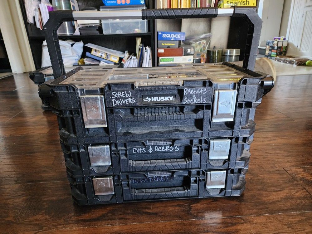 Husky 22in Connect Stackables