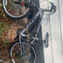 Huffy Rock Creek 24" Mountain Bike – Great Condition!