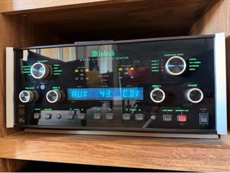 McIntosh MX132 Pre Amp