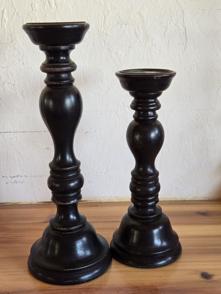 2 Candle Holders