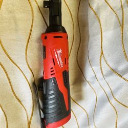 Milwaukee M12 12V Lithium-Ion Cordless 3/8 in. Ratchet (Tool-Only) 