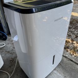 Dehumidifier Frigidaire High Efficiency 