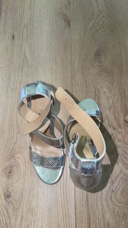 Michael Kors metallic silver heels - size 7