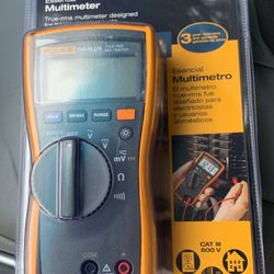 Fluke 110 Multimeter 