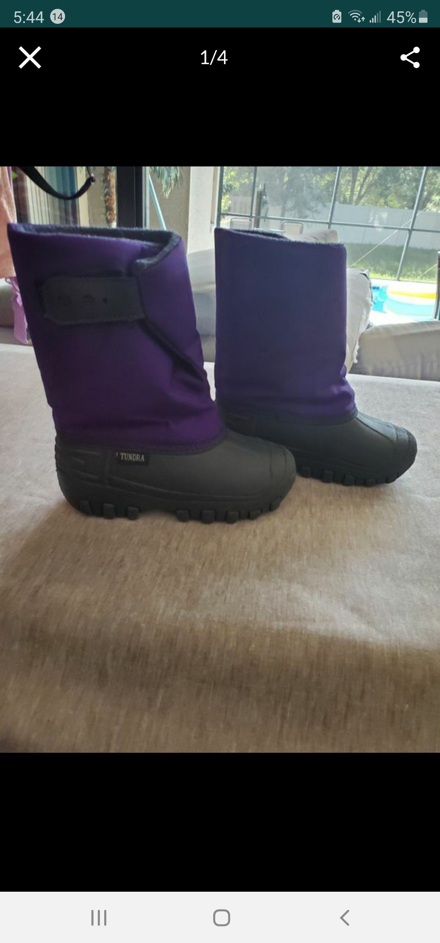 Kids boots for snow size 12