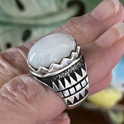 Vintage Native American Sterling And Moonstone Ring
