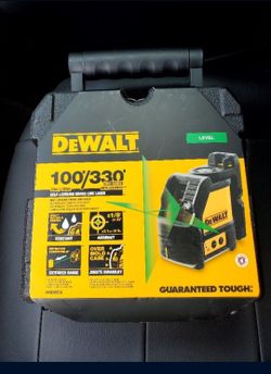 NEw, NUEVO, DEWALT

330 ft. Green Self-Leveling Cross Line Laser Level with (3) AA Batteries & Case
