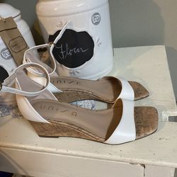 Woman’s Cork Wedge Sandals 6.5M By Unisa