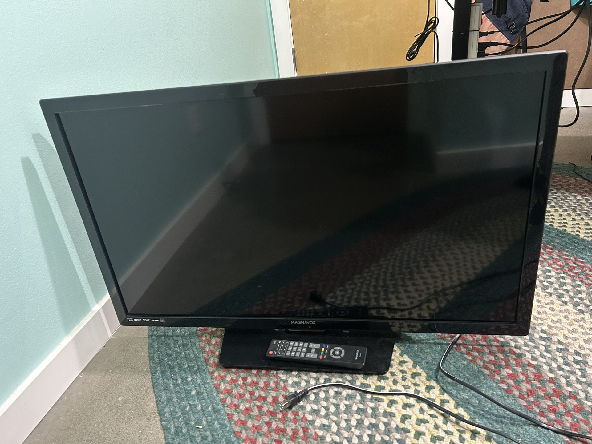 Magnavox 40” HD Slim LED Television, with Blu-Ray Player and HD Antenna