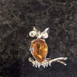 Vintage Owl Pin Brooch 