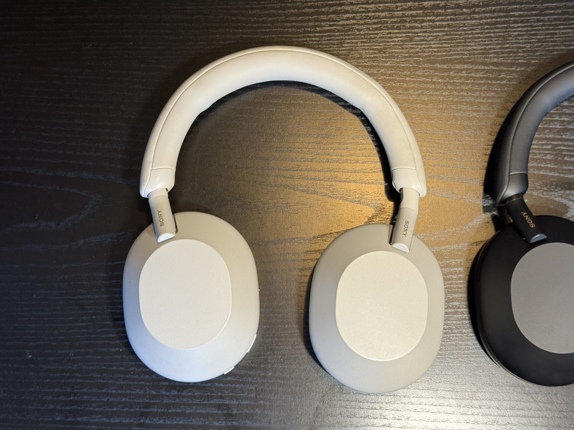 sony xm5 headphones
