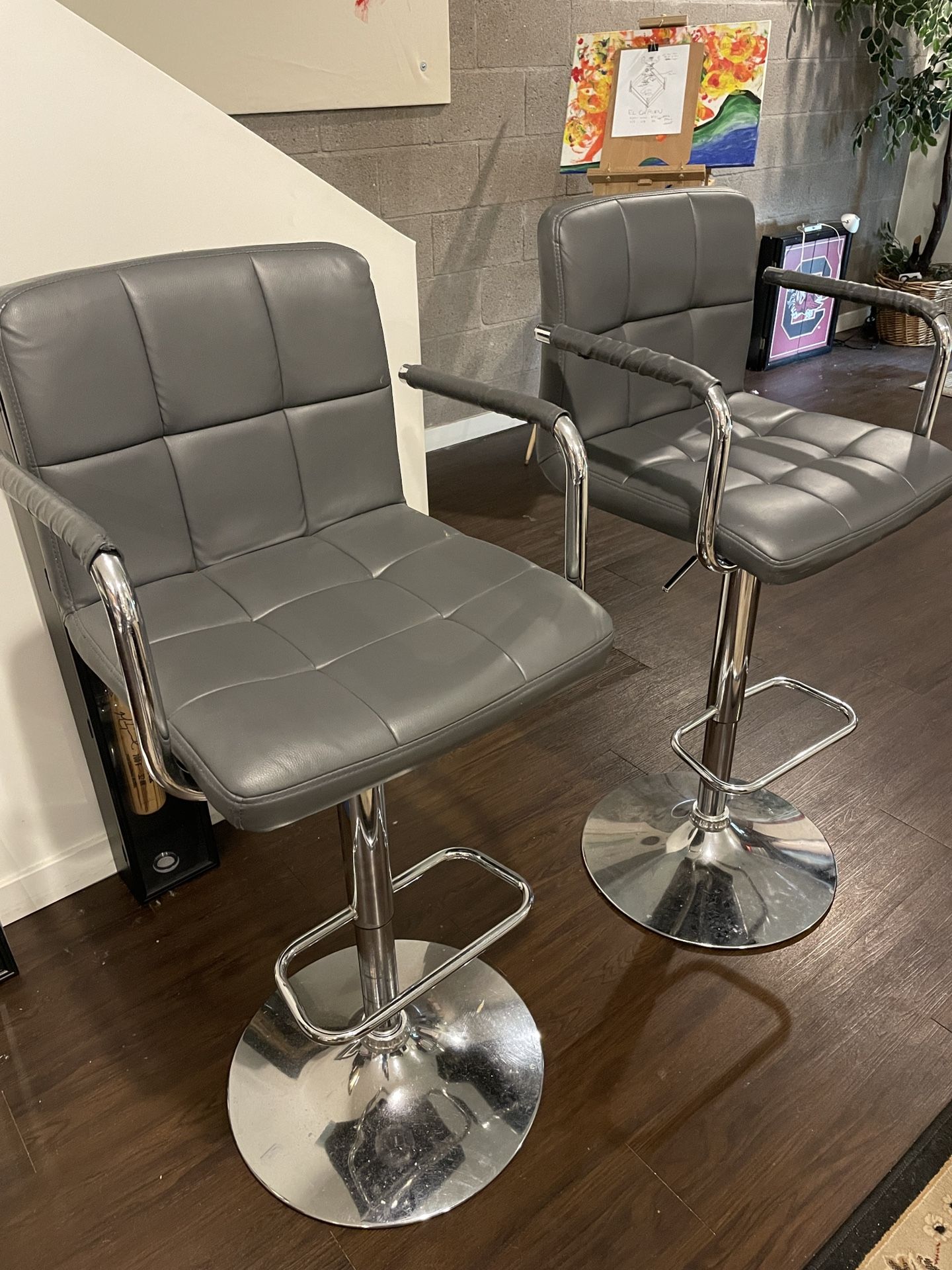 Modern Bar Stools Grey Leather and Silver