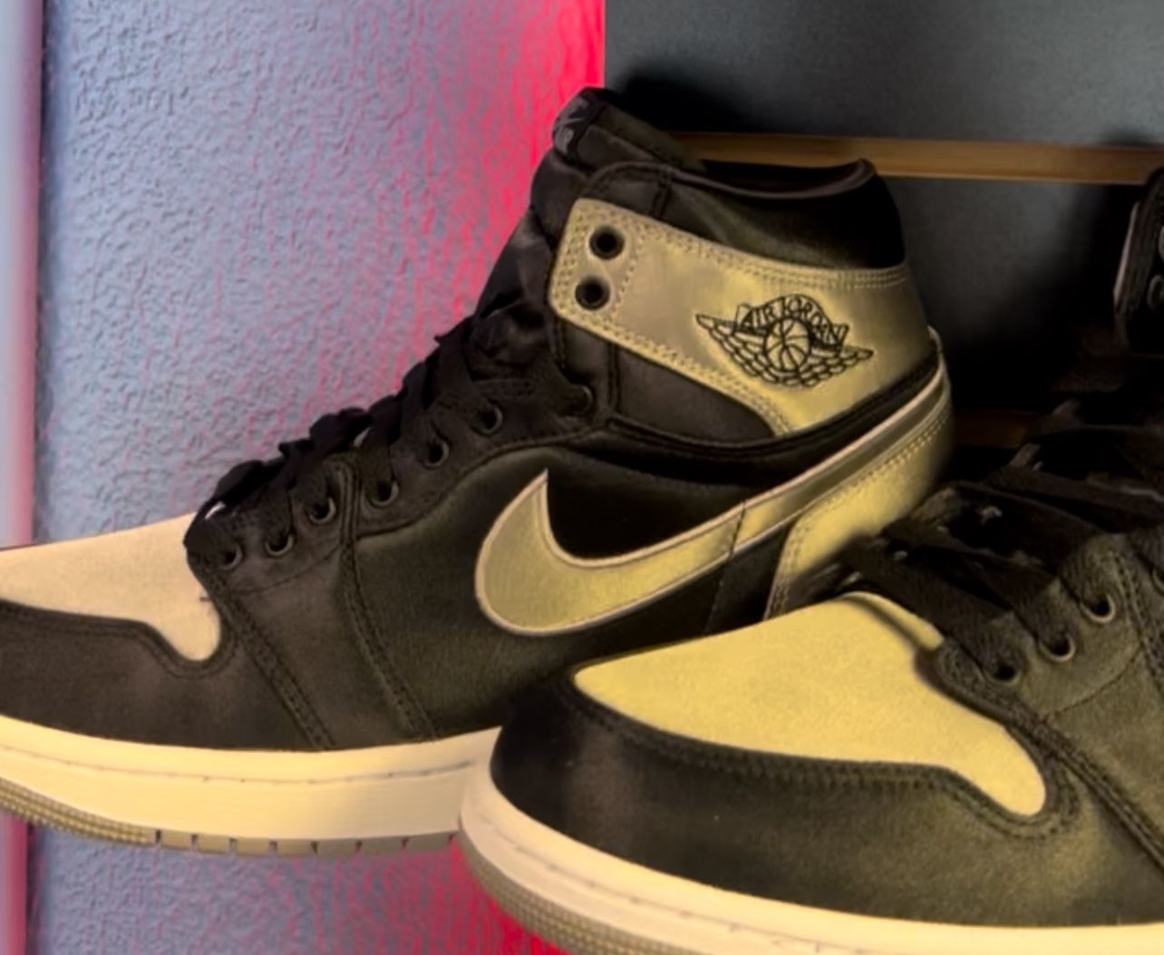 Jordan 1 Satin Shadow