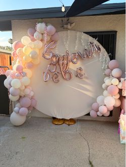Backdrop Circular Frame