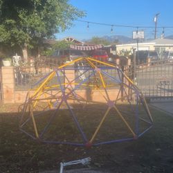 Outdoor Jungle Gym