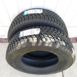 (2) LT 275 70r18 Nokian Tires 