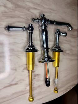 KOHLER Artifacts Bathroom Faucet in Polished Chrome. Brand New, Never Installed
