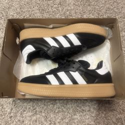 Adidas Samba XLG Men size 8/Women size 9