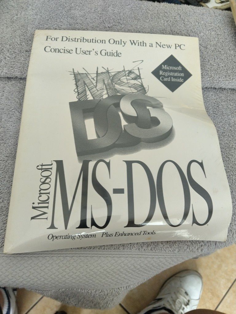 VINTAGE MICROSOFT DOS  /  NEW SEALED WITH SOFTWARE AND COA