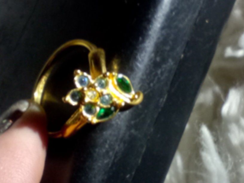 Avon Ring