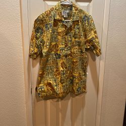Short Sleeve Button Size M $3