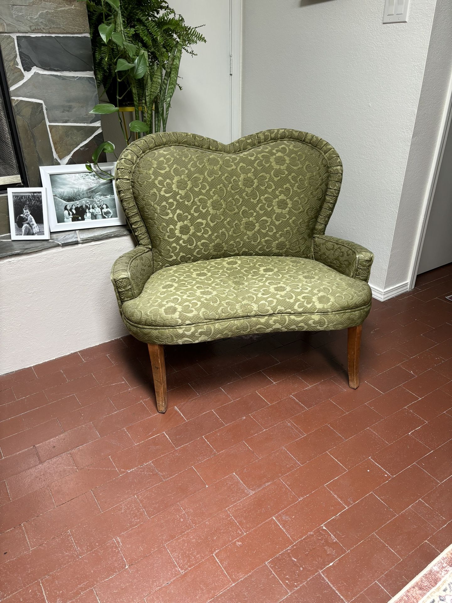 Loveseat Vintage