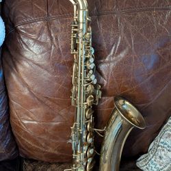Vintage 1933 Conn Transitional Alto Saxophone 