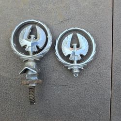 Vintage 1(contact info removed) CHRYSLER IMPERIAL Hood Ornaments