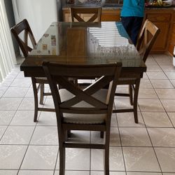 Dining Room Table 