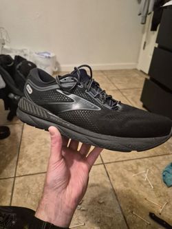 Brooks Beast GTS 23 Triple Black - Mens 13 D Medium - Support Running Walking Shoe