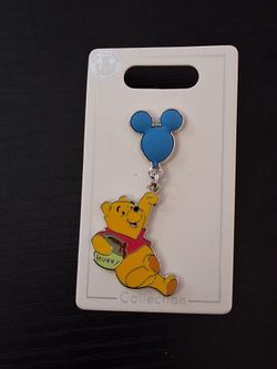 Winnie the pooh trading pin
