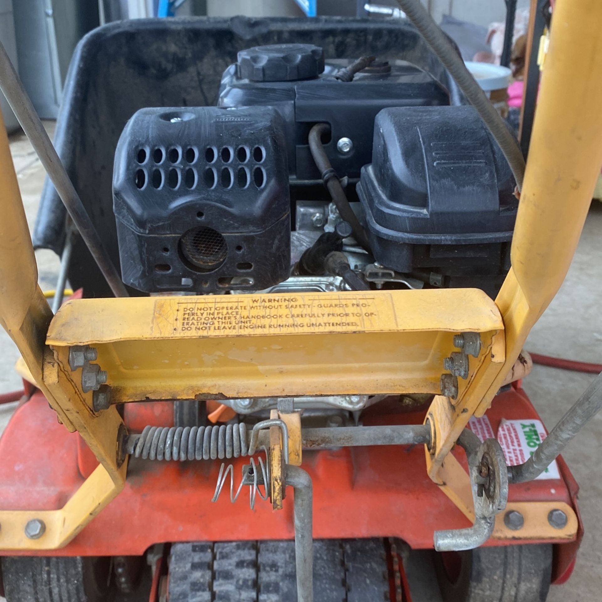 McClane (Front throw) Lawn Mower for Sale in Bakersfield, CA OfferUp