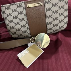 Michael Kors Fanny Pack 