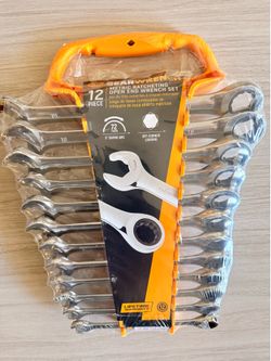$120 GEARWRENCH 72 Tooth Metric Ratcheting open end wrench set NEW