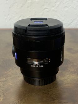 Sony A mount SAL50F14Z Zeiss Lens