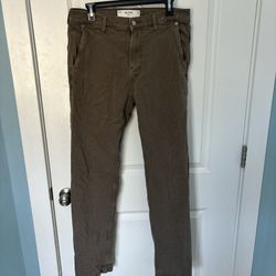 Men 32x36 Hollister brown loose fit jeans