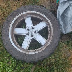 22" Rims With Mud Tores
