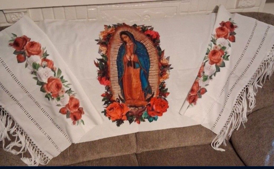 Virgen De Guadalupe  Shawl  / Reboso 
