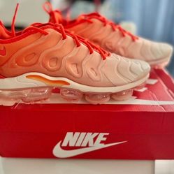 NEW - Nike Air VaporMax Plus Guava Ice Rush Orange Citrus Pink White
